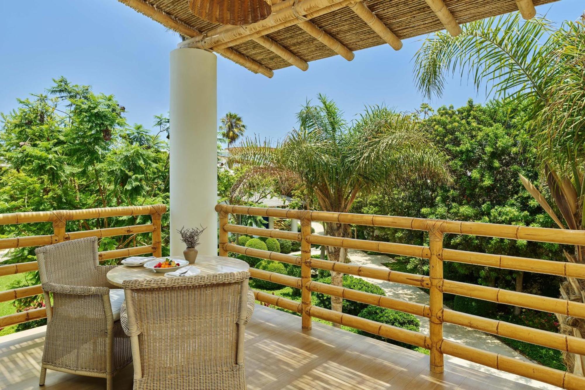 Hotel Paracas, A Luxury Collection Resort, Paracas Esterno foto A view from a villa at the resort
